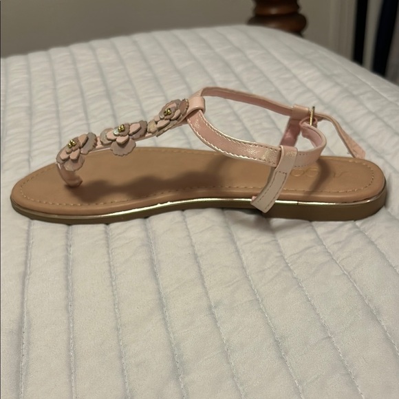 Sugar Beige Sandals with Pink Accents - Picture 5 of 8